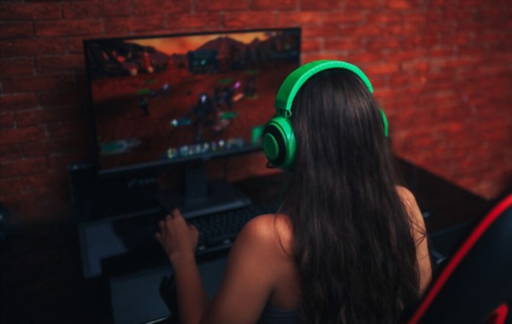 Top Reasons Why People Love To Place Bet On eSports