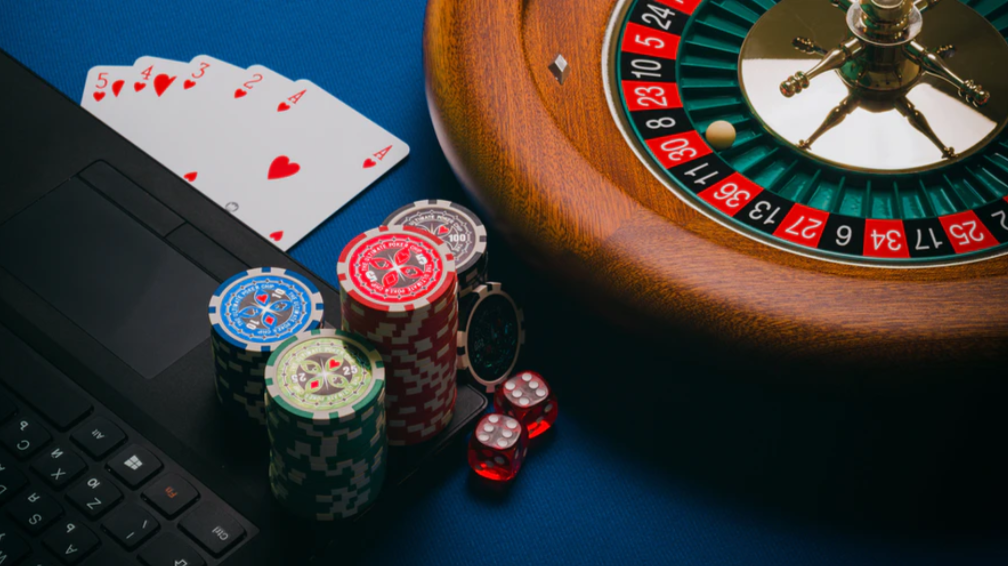 Things To Consider For Playing Online Casino